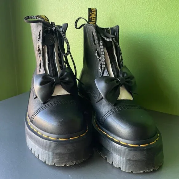 Dr. Martens | Sinclair Lazy Oaf Leather Platform Boots - Picture 7 of 11